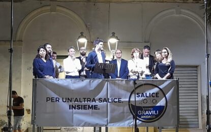 “Parentopoli al Comune”: scoppia la polemica al Comune di Salice Salentino