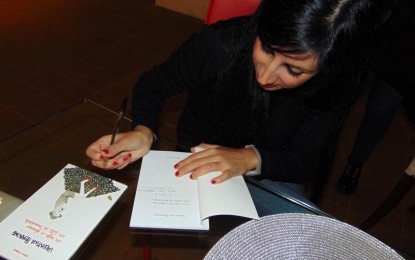 Presentazione del libro “Un caffè in ghiaccio con latte di mandorla” di Valentina Perrone (Lecce) • Foto e Video