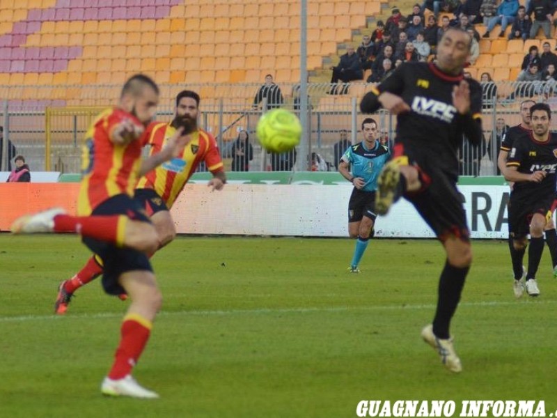 Il secondo gol di Curiale (foto Pierluigi Pinto)