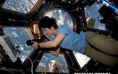 “AstroSamantha”, domani a Veglie la proiezione del film-documentario sulla donna dei record nello spazio