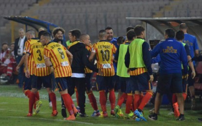 US Lecce, i giallorossi vincono in casa contro la Sicula Leonzio e agganciano la vetta