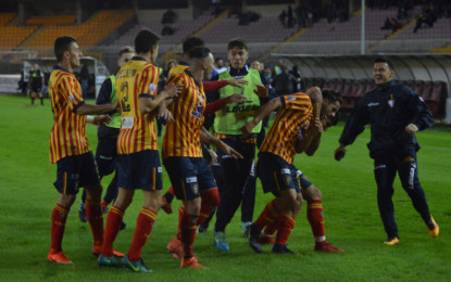 US Lecce, il match si risolve in una tempo: i giallorossi rimontano la Reggina da 0-2 a 3-2