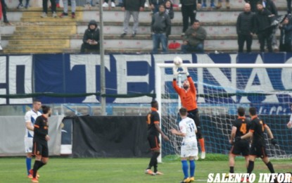 Deghi Calcio, gli arancioni rallentano la corsa della capolista: contro il Brindisi finisce 0 a 0