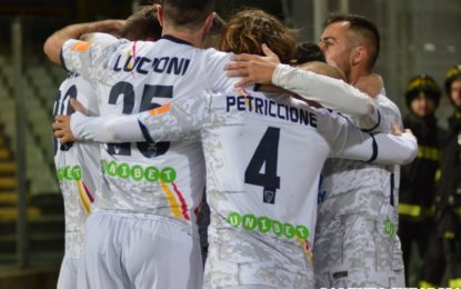 US Lecce, i giallorossi si impongono per 2 a 1 contro la Salernitana