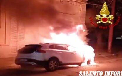 Notte di fuoco a Squinzano e Novoli: tre auto incendiate